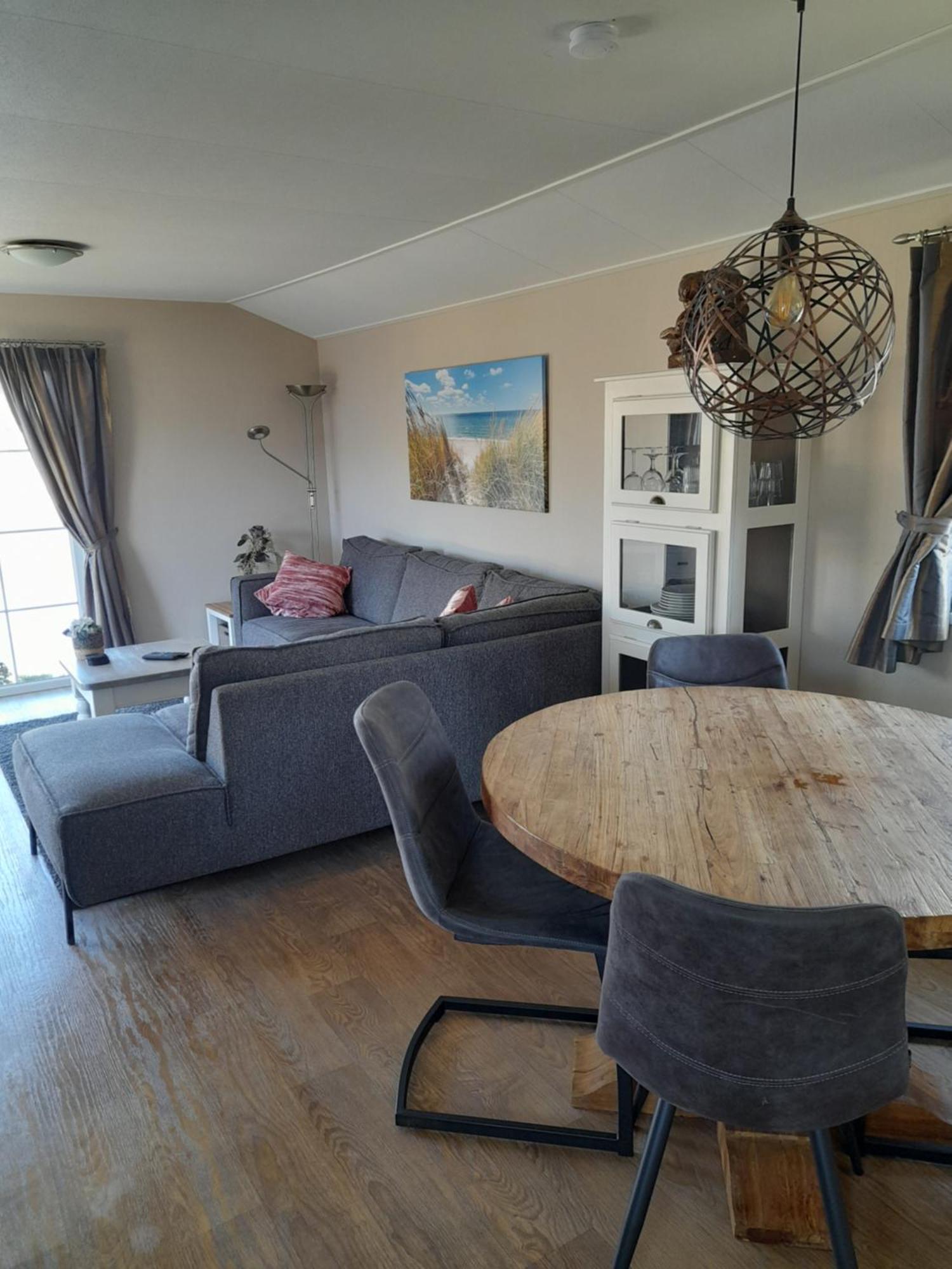 Chalet Makkum C99B Met Prive Gelegen Tuin Aan Het Water 외부 사진