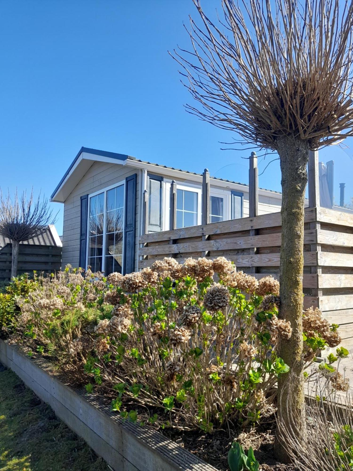 Chalet Makkum C99B Met Prive Gelegen Tuin Aan Het Water 외부 사진