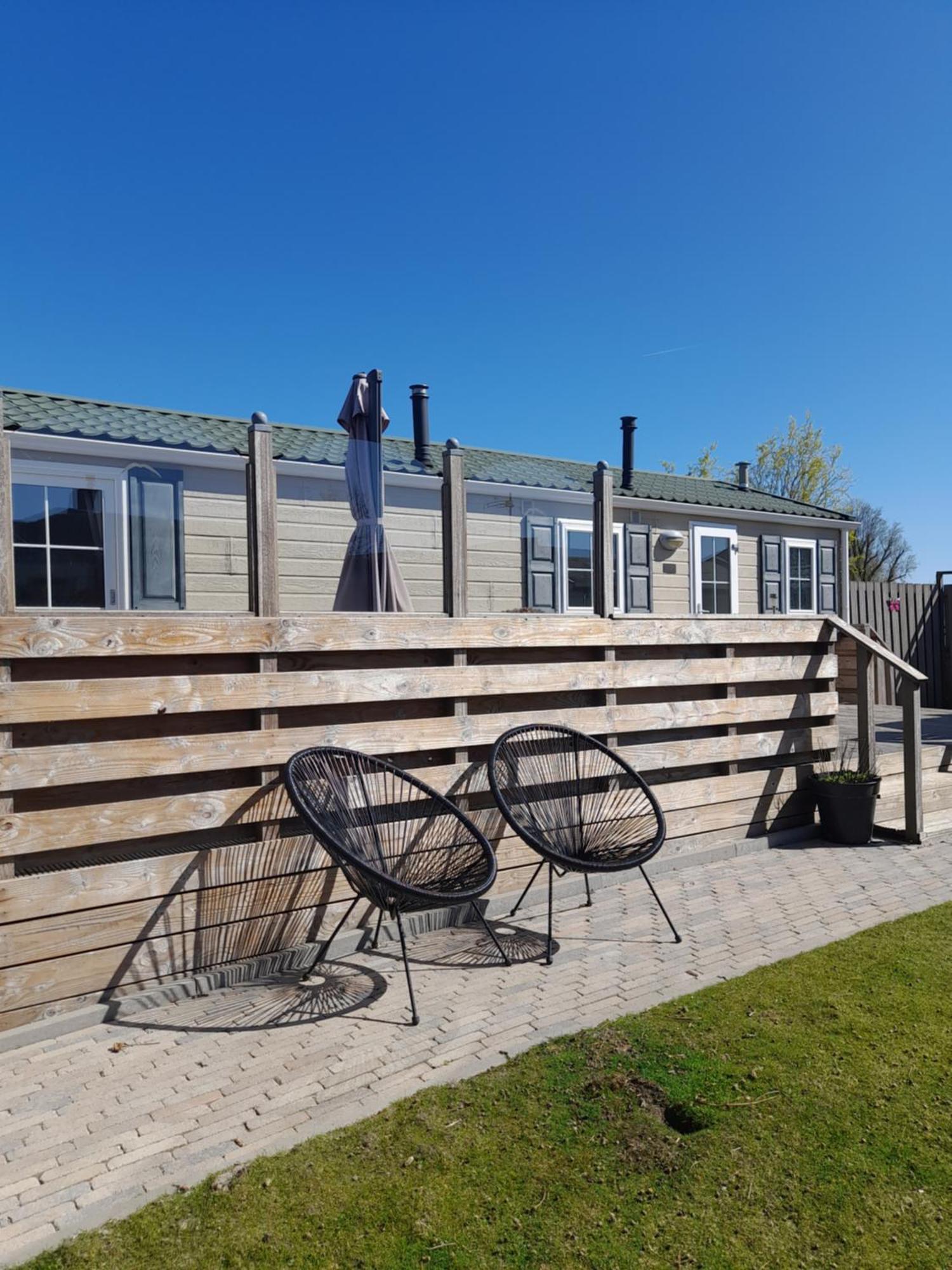 Chalet Makkum C99B Met Prive Gelegen Tuin Aan Het Water 외부 사진