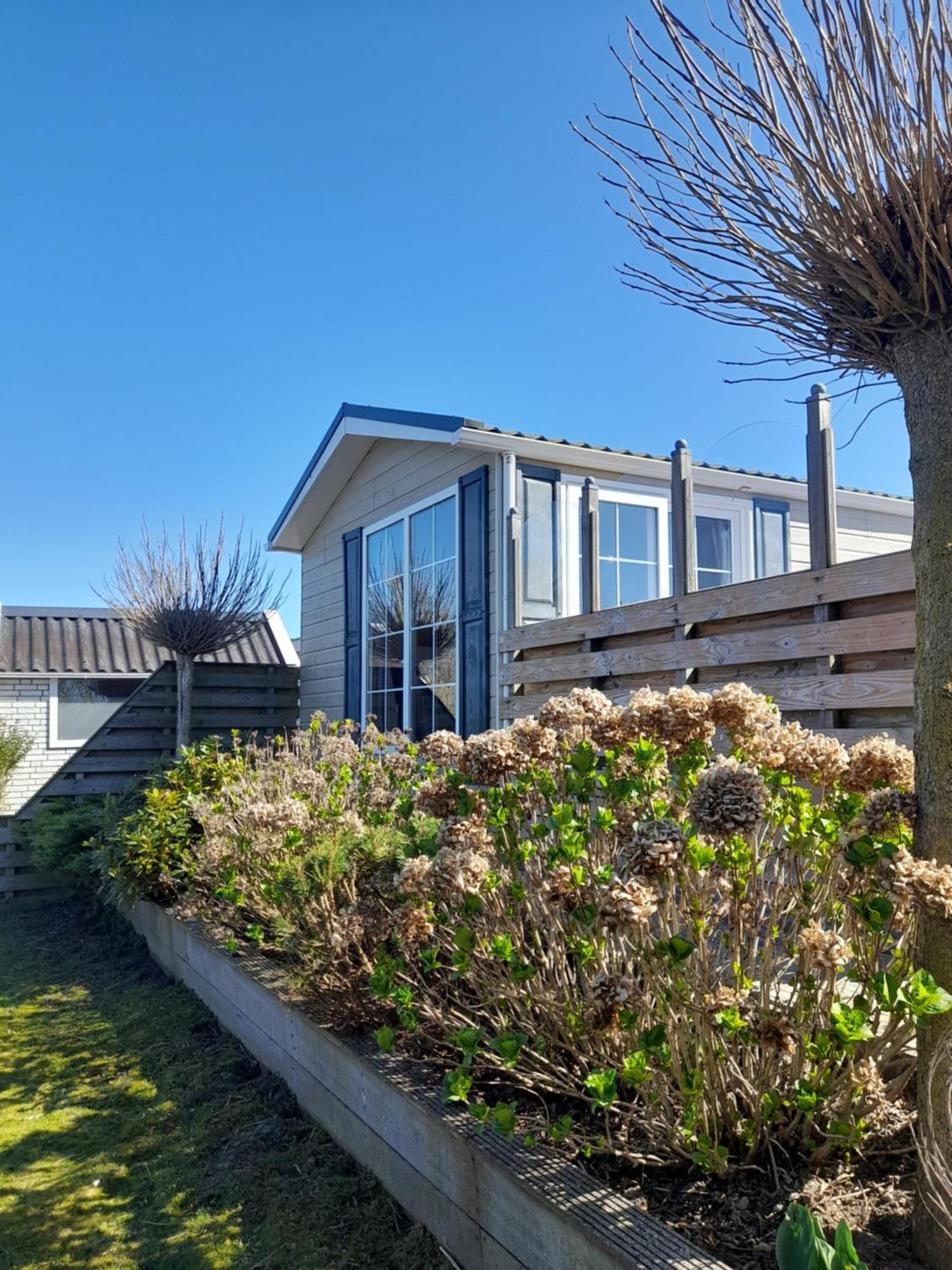 Chalet Makkum C99B Met Prive Gelegen Tuin Aan Het Water 외부 사진